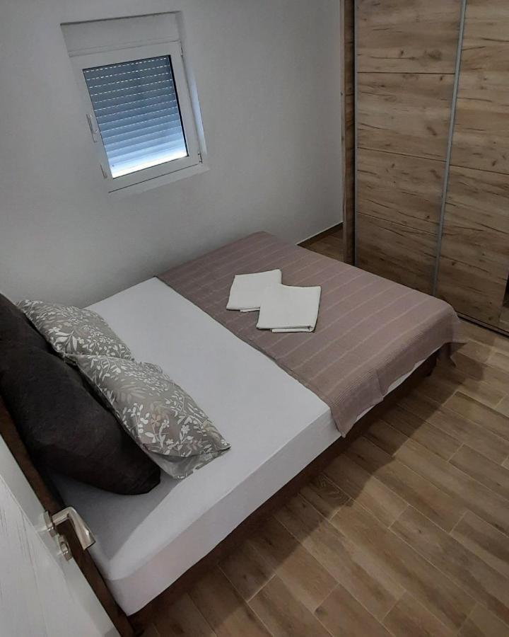 Apartmani Emma Kotor Exterior foto